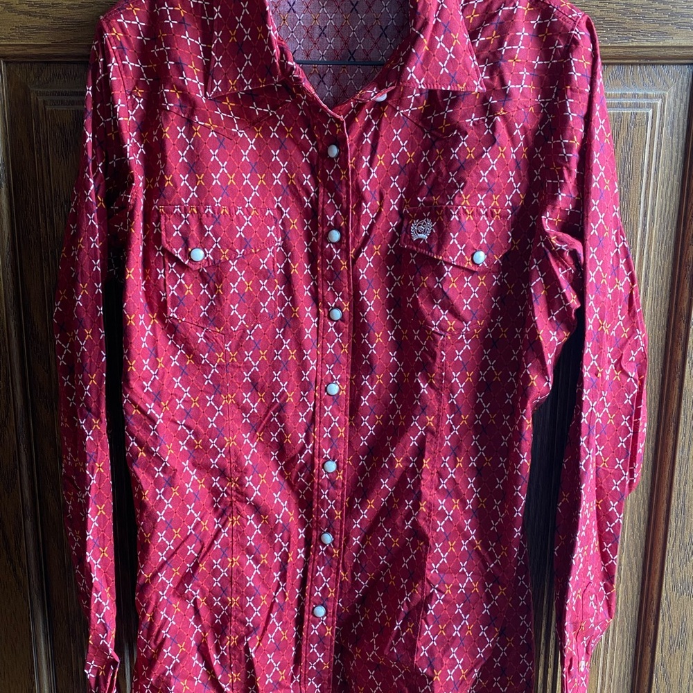 Cinch Western Red Button Down Shirt for Women size Large. Pearl snap buttons.